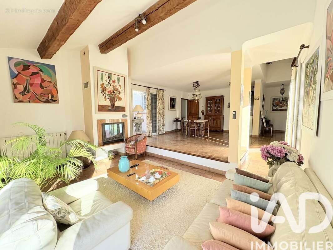 Photo 2 - Maison à GEMENOS