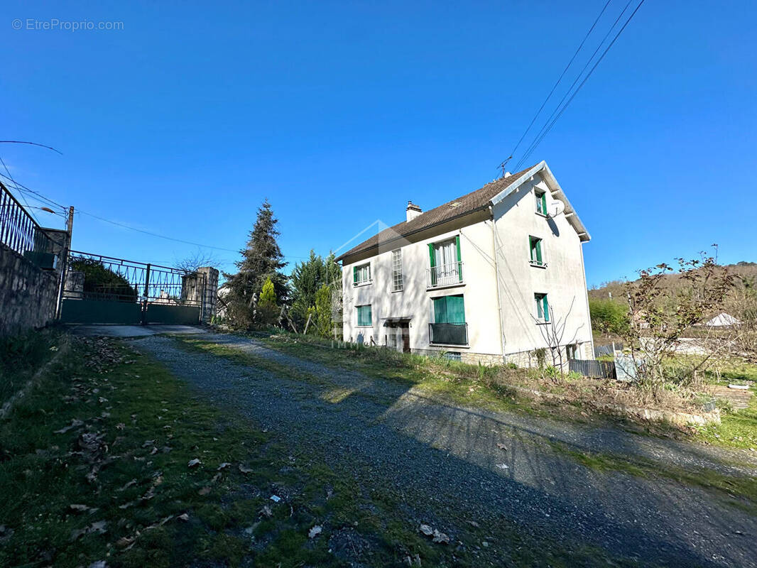 Appartement à SAINT-PIERRE-LES-NEMOURS