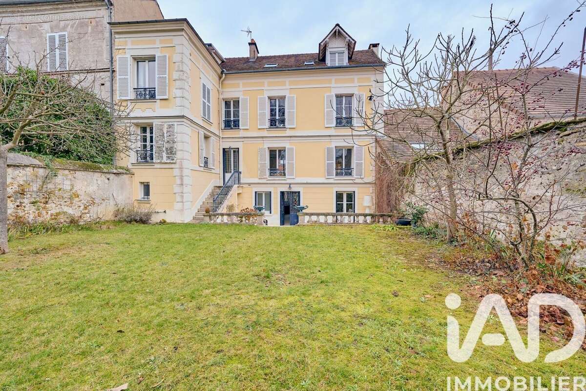 Photo 2 - Maison à VERRIERES-LE-BUISSON