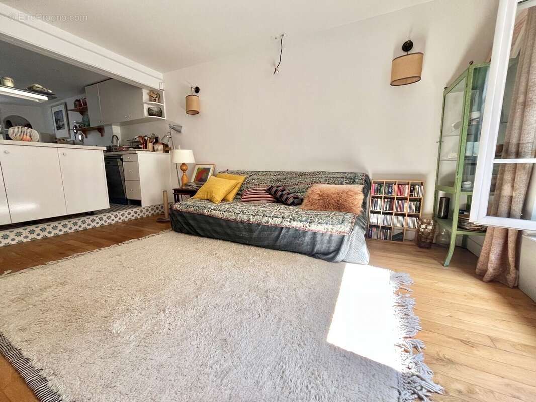 Appartement 85 m² à Paris-18e  - photo 4