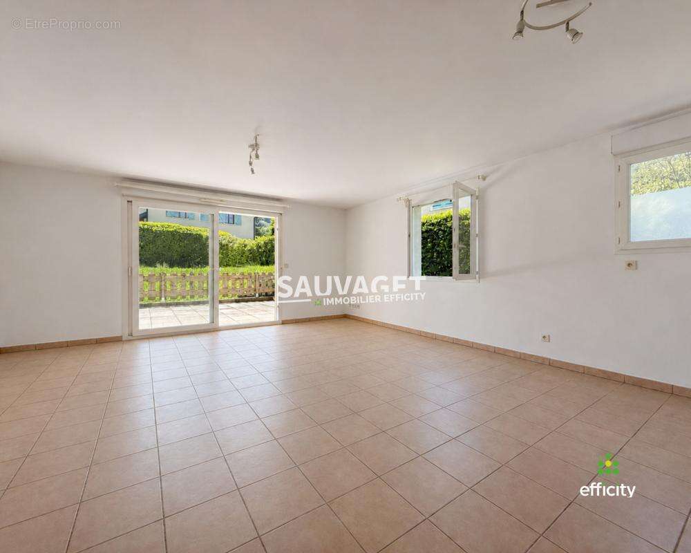 Appartement à LA MURAZ