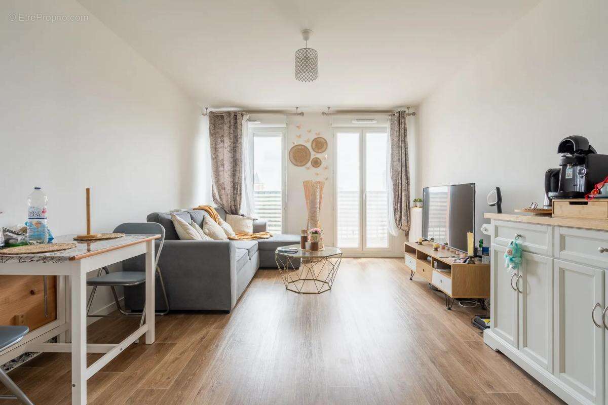 Appartement à LE BLANC-MESNIL