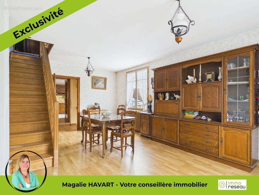 Maison à THENAY