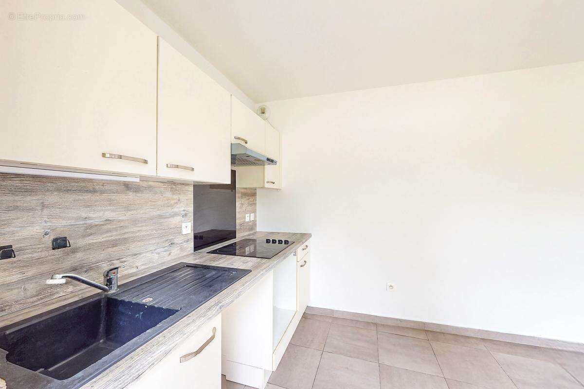 Appartement à SAINT-OUEN-L'AUMONE