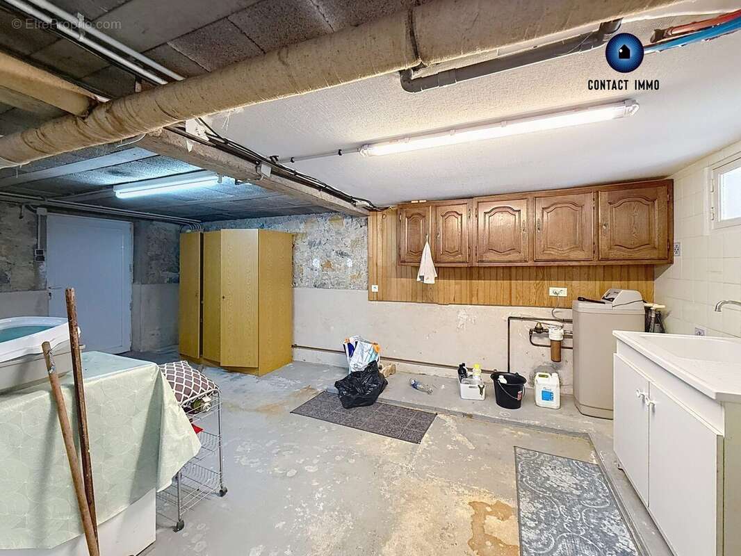 Maison à TERRASSON-LAVILLEDIEU