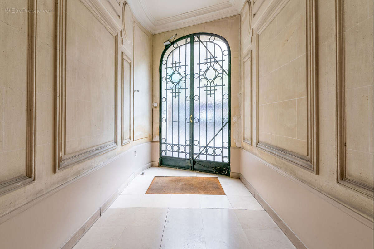 Appartement à PARIS-15E