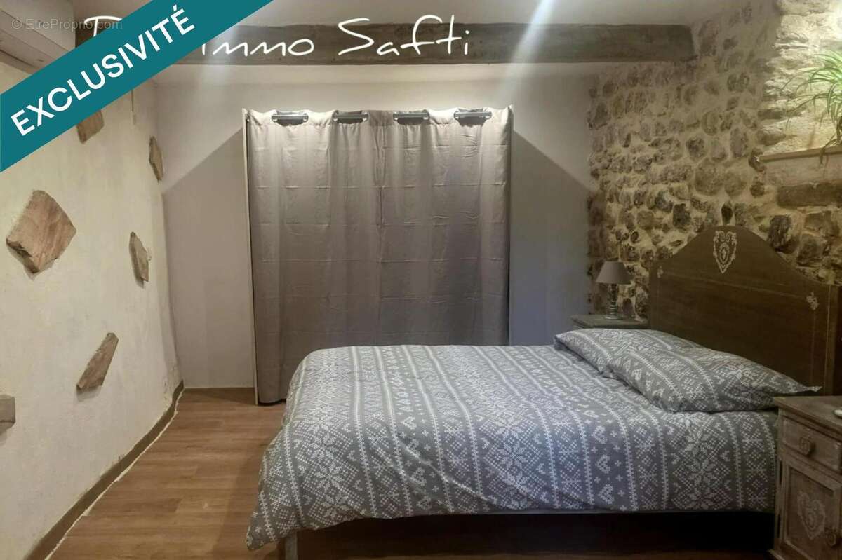 Appartement 37 m² à Mezel  - photo 3