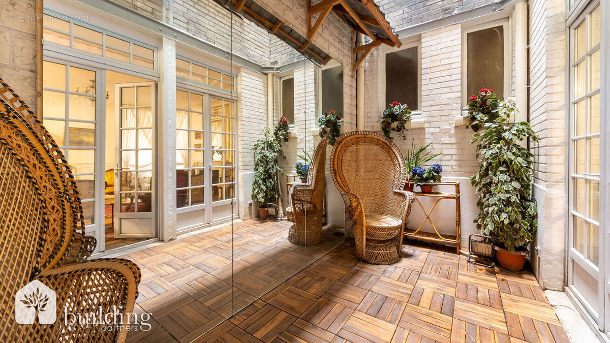 Appartement à PARIS-17E