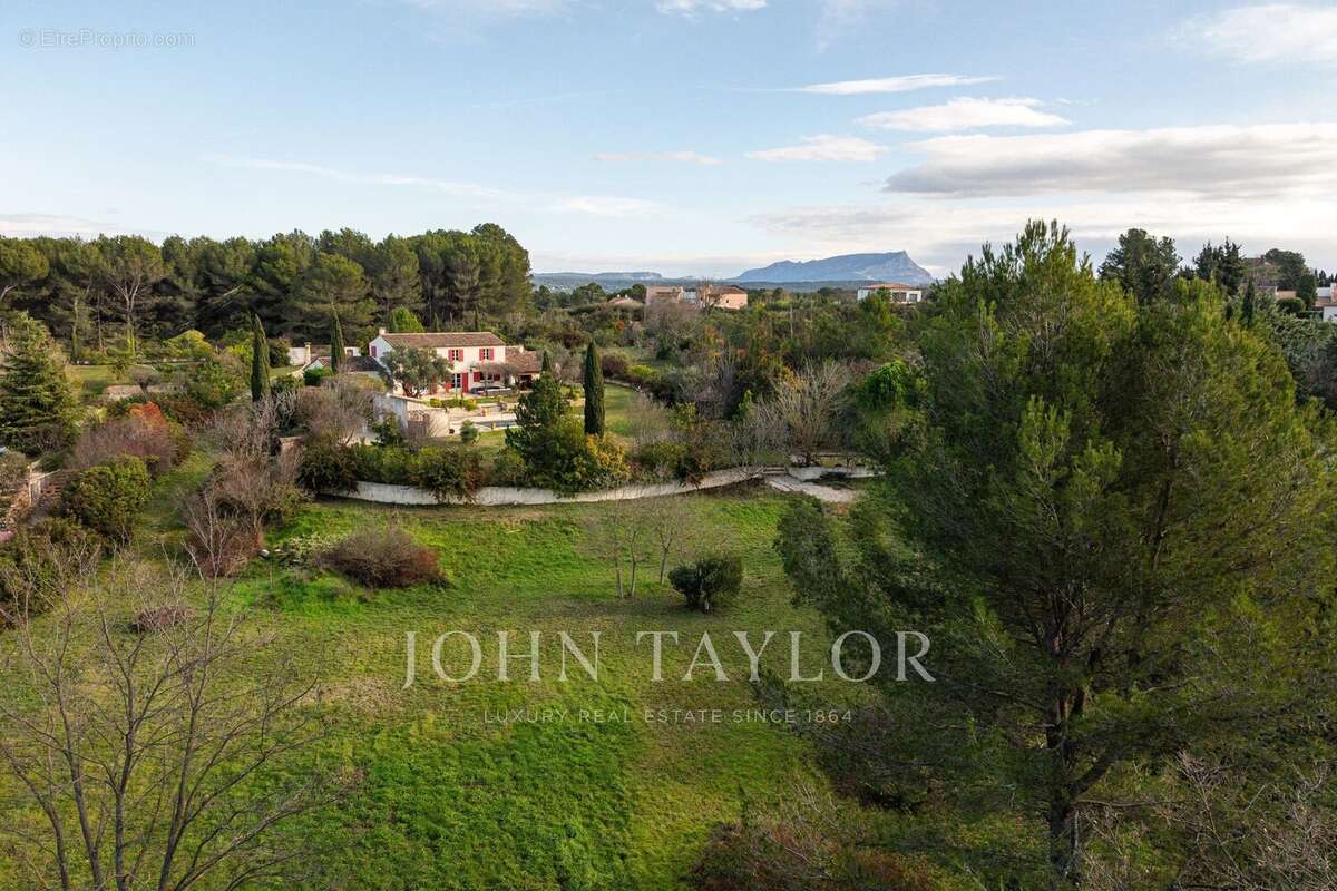 Maison à AIX-EN-PROVENCE