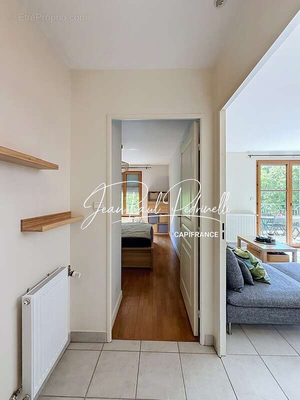Tassin-la-Demi-Lune - Appartement 2 pièces de 48 m² avec balcon, parking privatif et cave - résidence sécurisée récente - photo 26