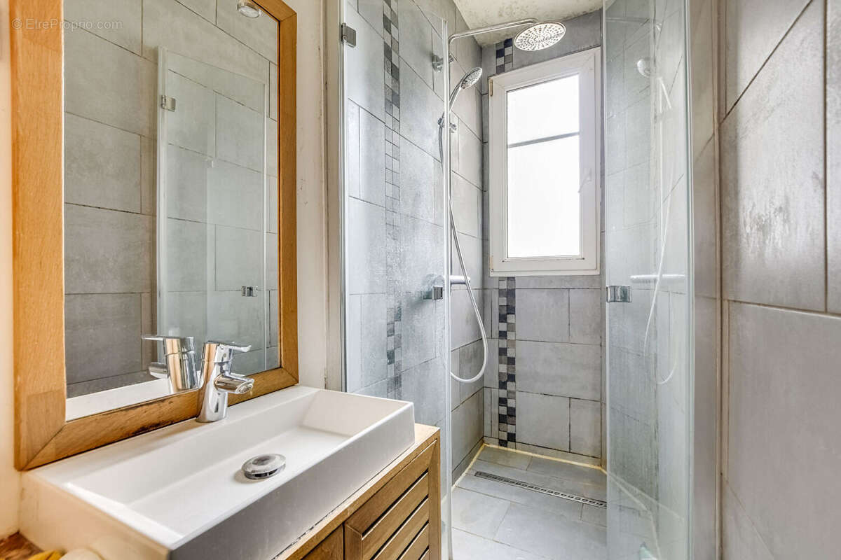 Appartement à PARIS-12E