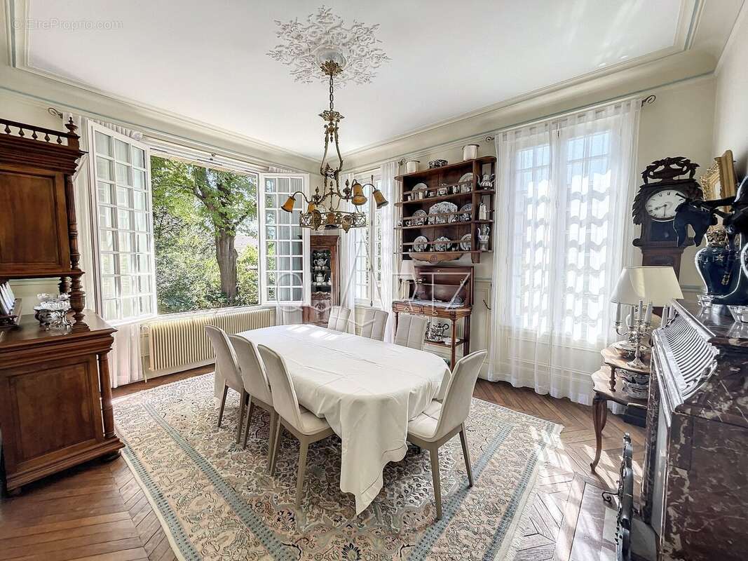 Maison à CERGY