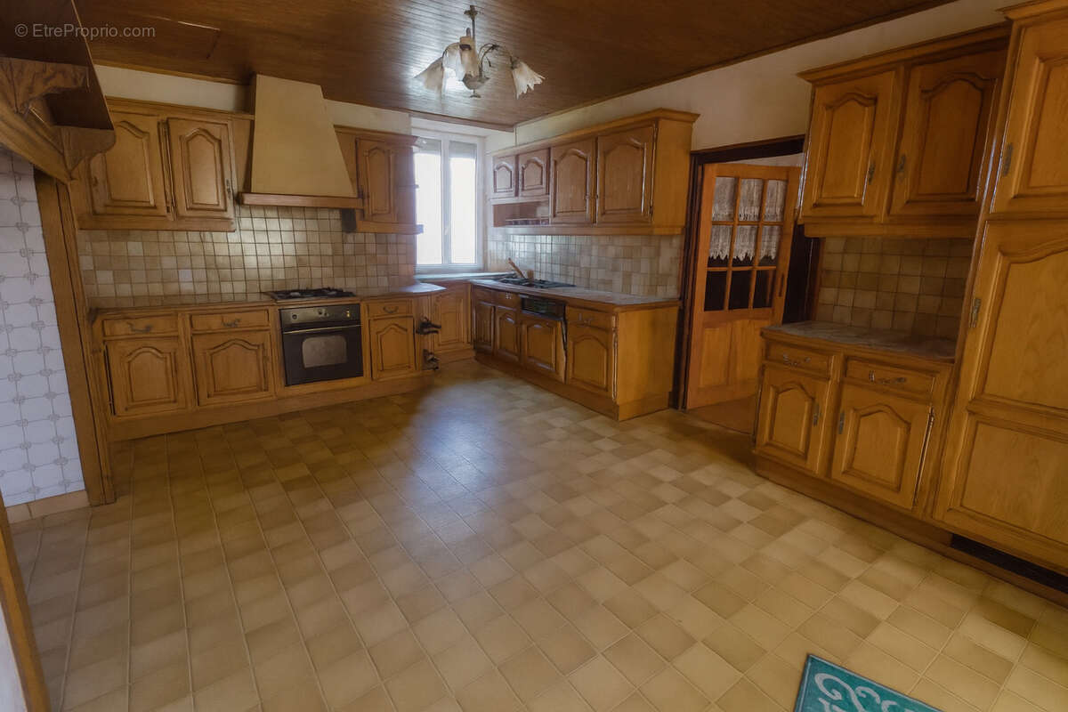 file00000000f350722fa99dcd7c3a766e85 1 - Maison à CAMPAGNAC-LES-QUERCY