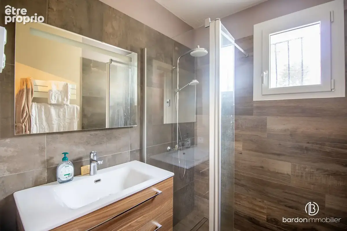 Maison 5 pièces - 86m² - À seulement 1km de la mer - photo 8