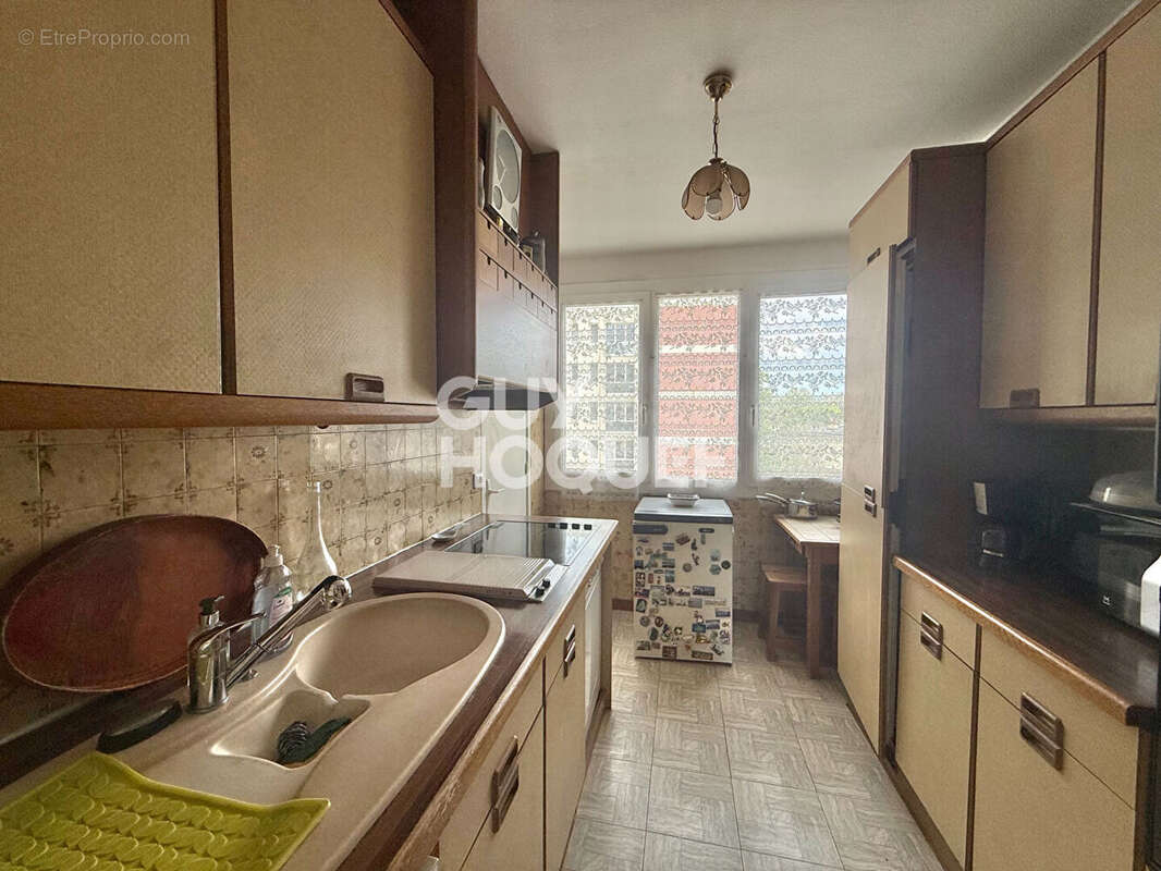 Appartement à L'HAY-LES-ROSES