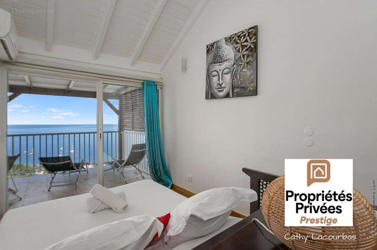 Superbe Appartement T3 Duplex ,vue mer exceptionnelle et piscine- Bouillante - photo 4