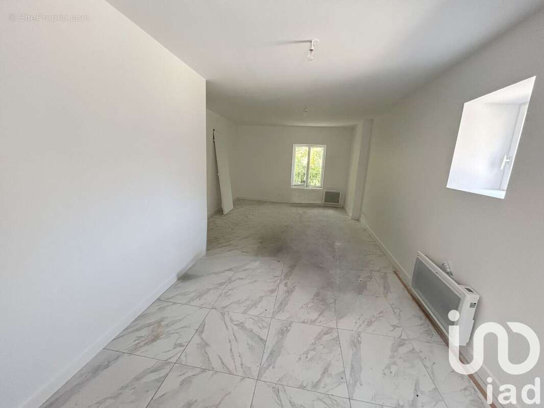 Photo 2 - Appartement à AUTUN