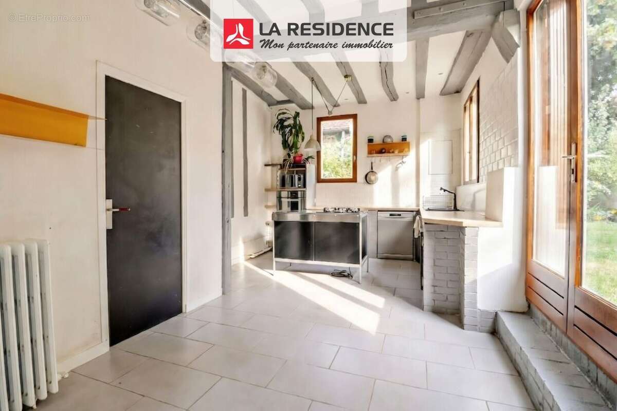 Maison 118 m² à Saint-Aubin-Les-Elbeuf  - photo 4