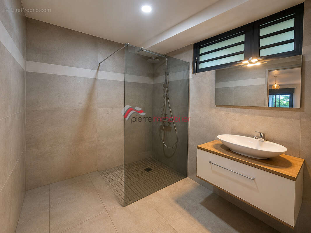 A vendre en exclusivité t3 au rez-de-jardin - les avirons hypercentre - photo 5