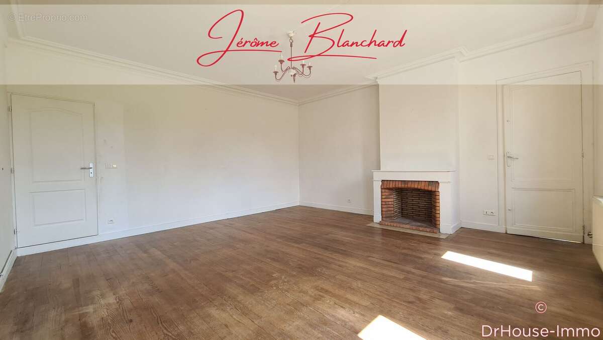 Maison à AMBARES-ET-LAGRAVE