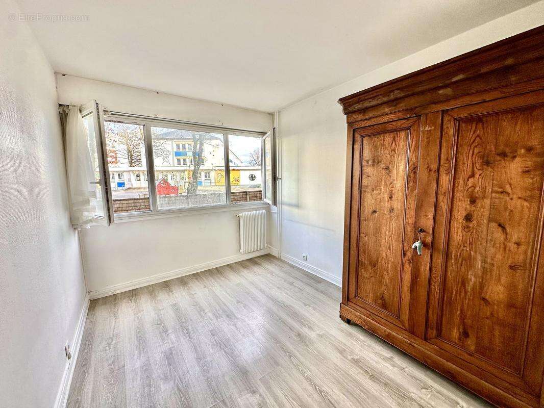 Appartement à SAINT-MICHEL-SUR-ORGE