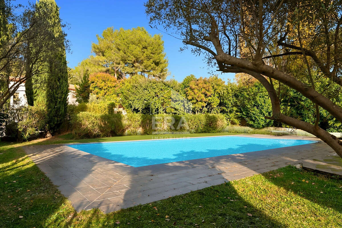 Maison à BOUC-BEL-AIR