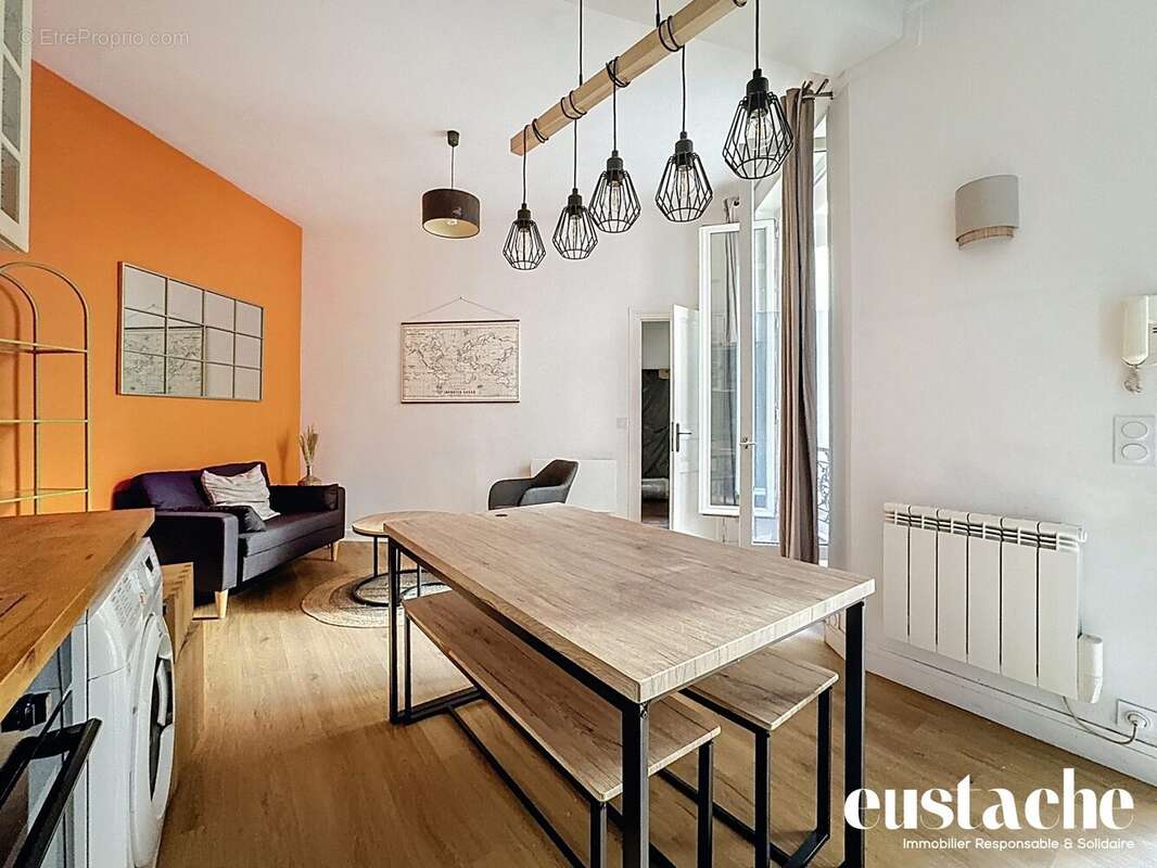Appartement à PARIS-18E