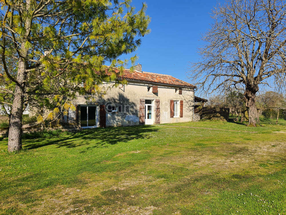 Maison à CHEF-BOUTONNE