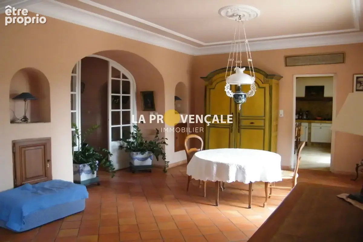 Maison 6 pièces 225 m² à vendre à Fuveau (13710) - photo 8