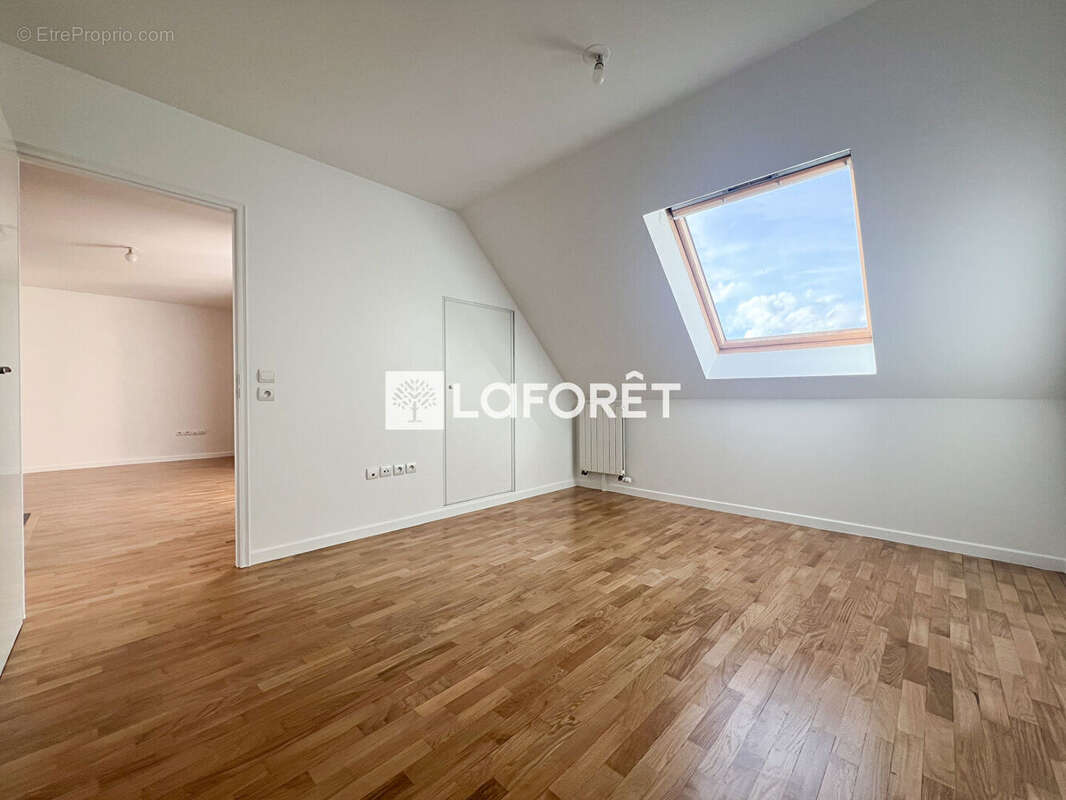 Appartement à MONTROUGE