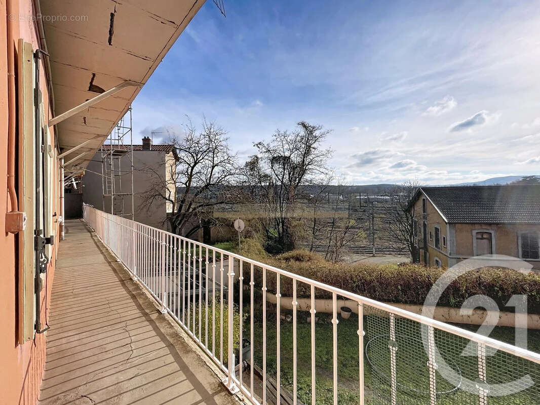 Appartement à GRIGNY