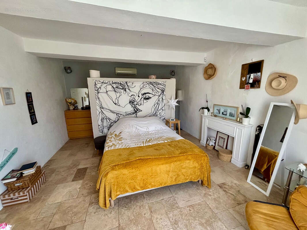 Maison à BONLIEU-SUR-ROUBION