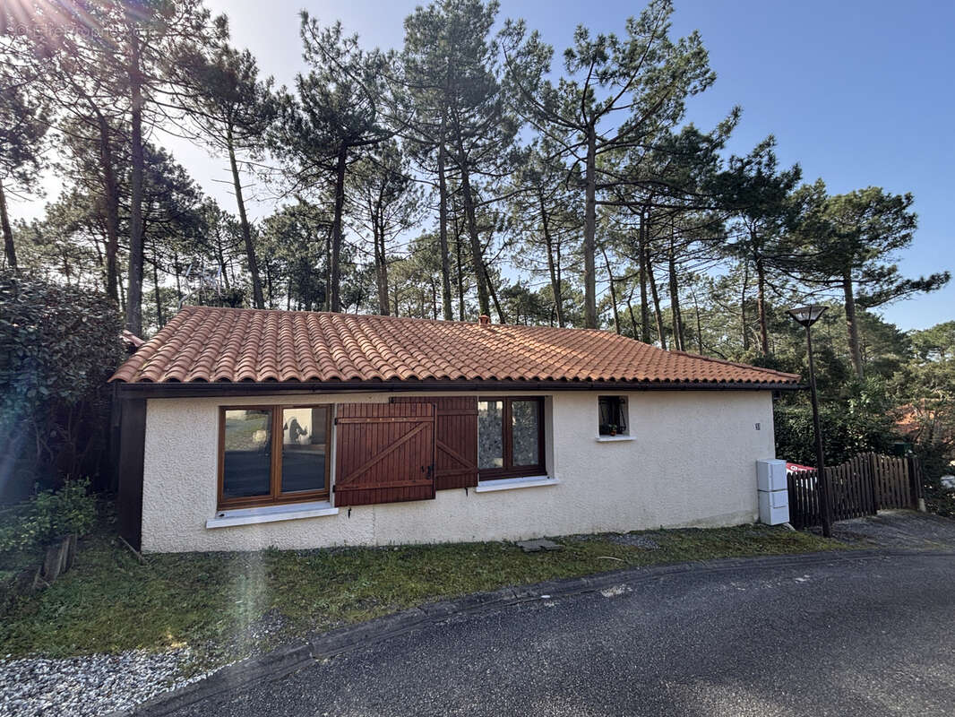 Maison à MOLIETS-ET-MAA