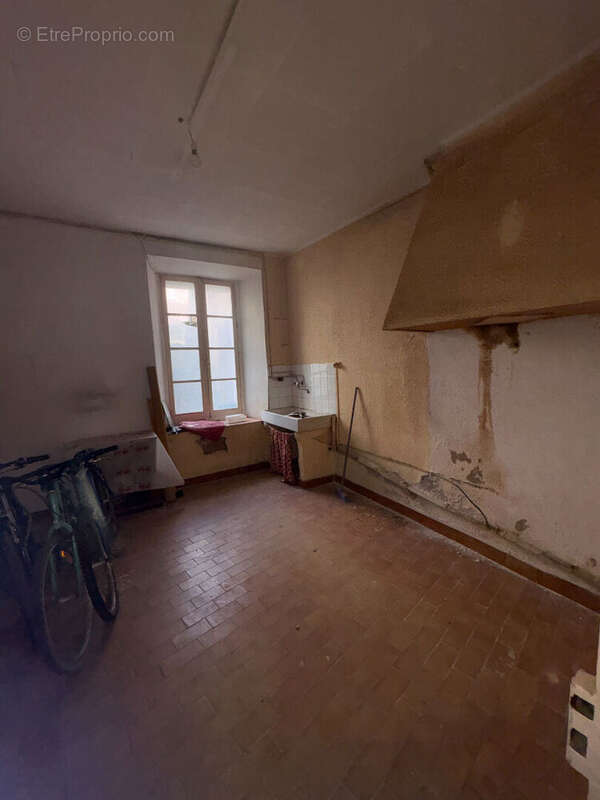 Maison à LA DIGNE-D'AMONT