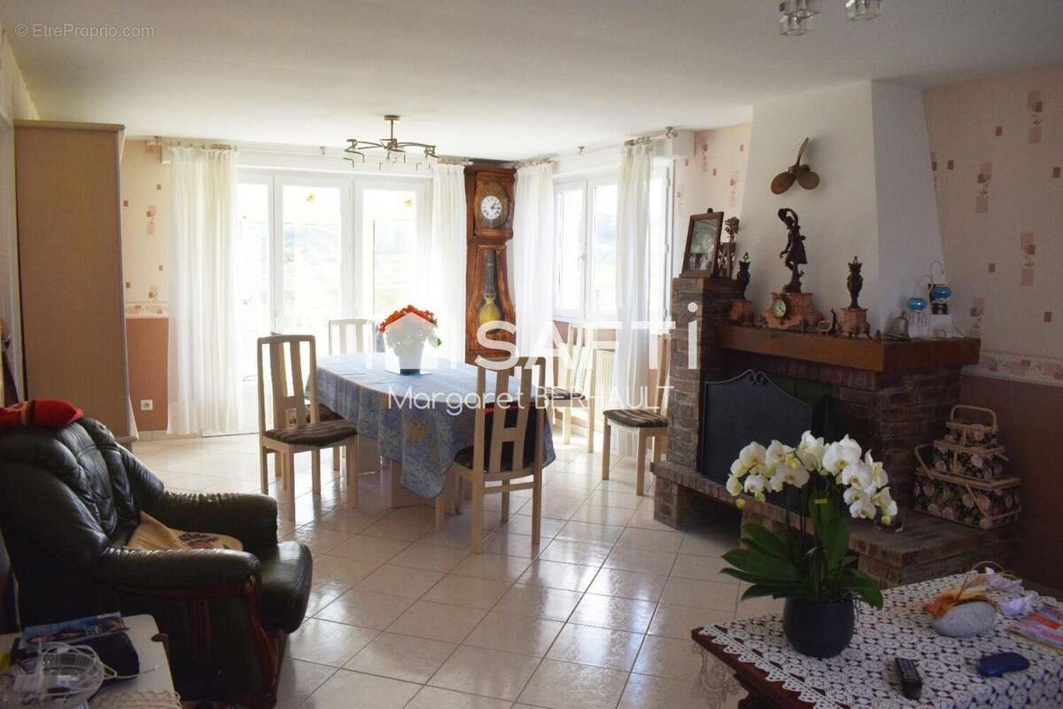 Photo 6 - Maison à URVILLE-NACQUEVILLE