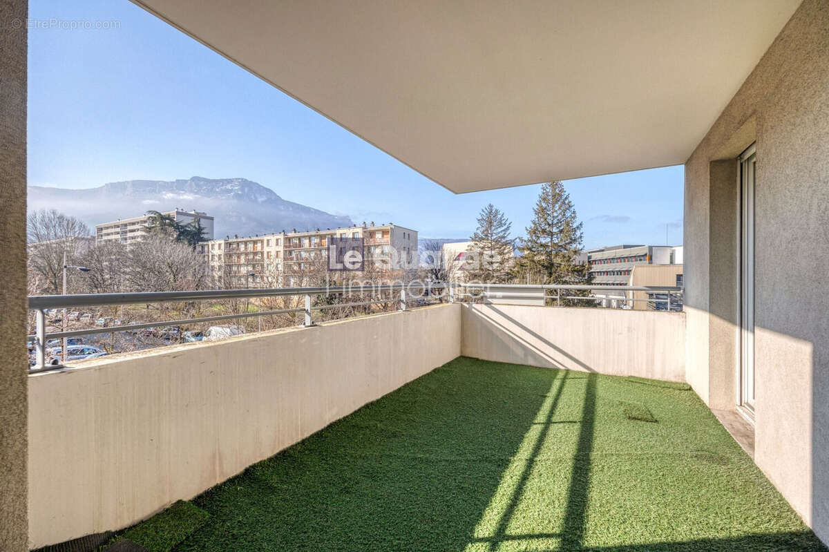 Appartement à ECHIROLLES