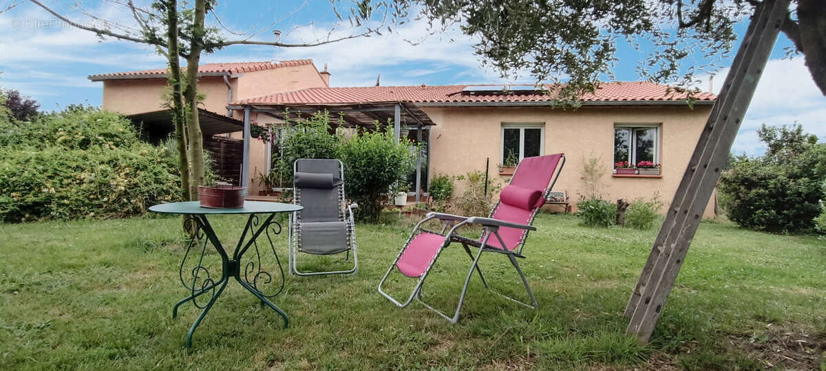 Maison à MONTESQUIEU-VOLVESTRE