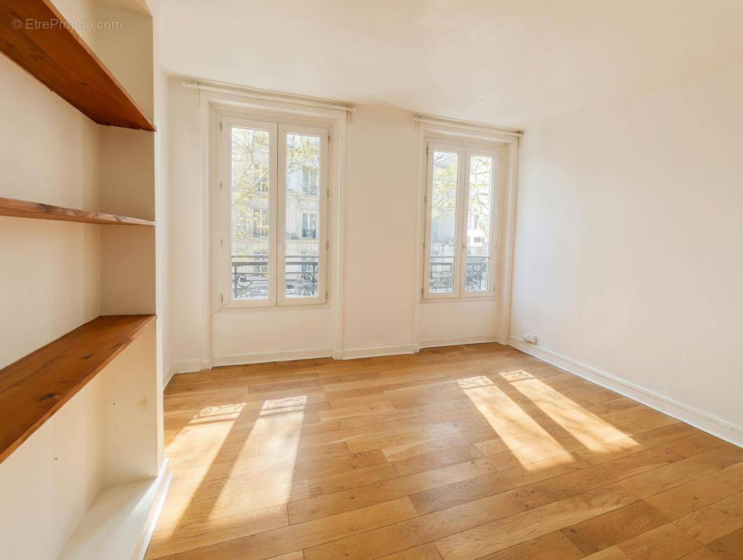 Appartement à PARIS-20E