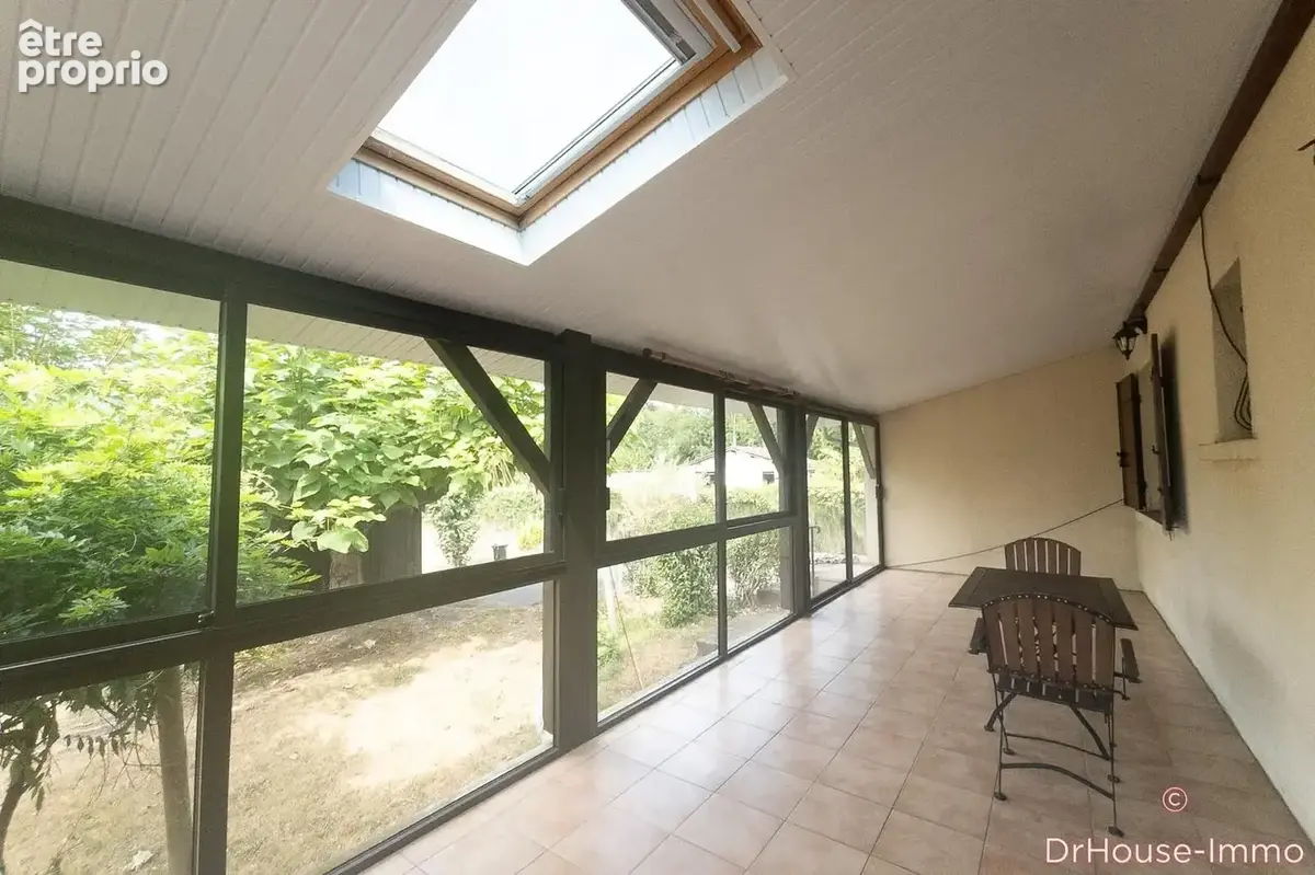 Maison 125 m² à Paillet  - photo 4