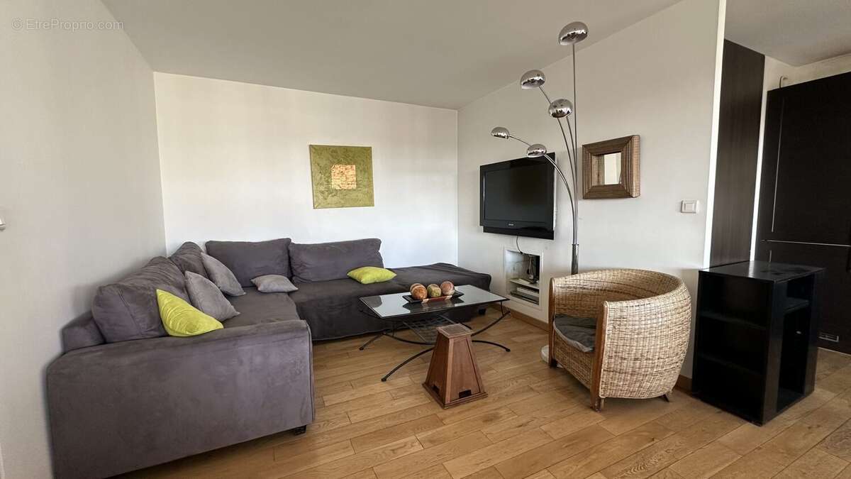 Appartement à SURESNES