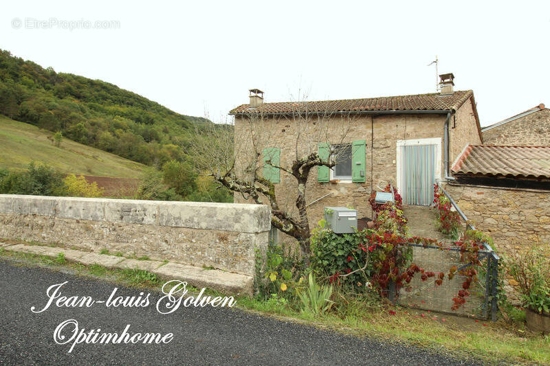 Maison à VERSOLS-ET-LAPEYRE