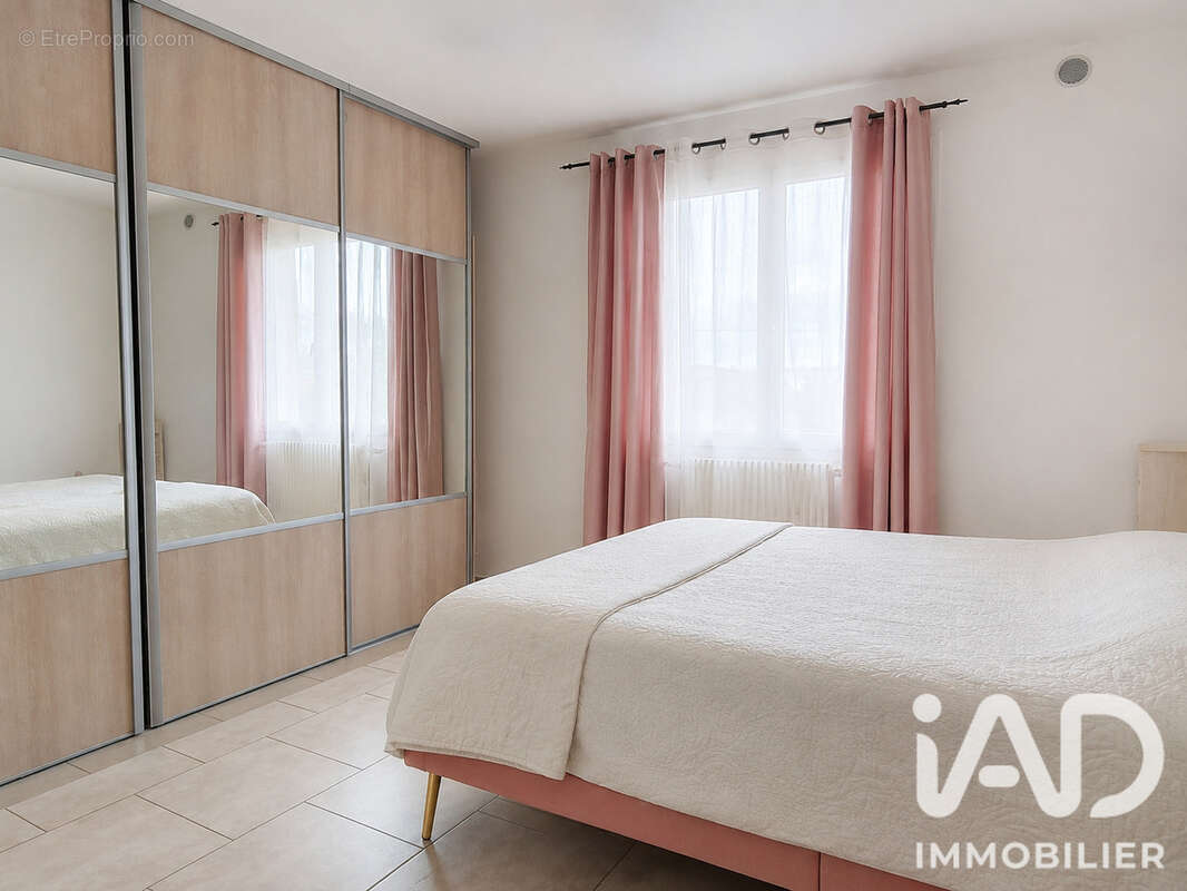 Maison 210 m² à Chalons-En-Champagne  - photo 7