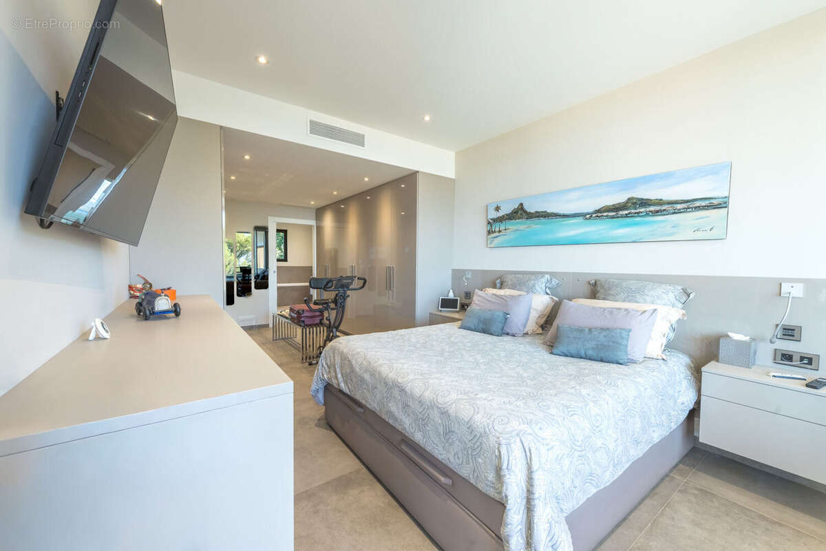 Nouveauté, villa avec superbe vue mer proche centre ville - photo 9
