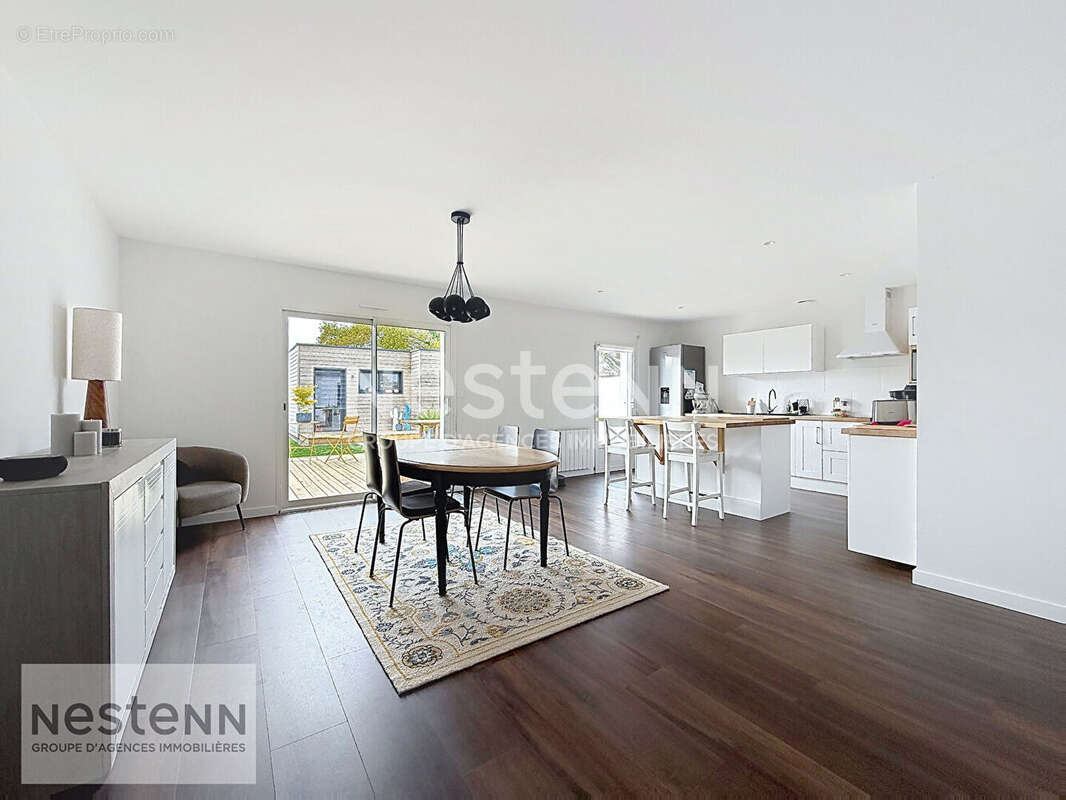 Maison à SAINT-URBAIN