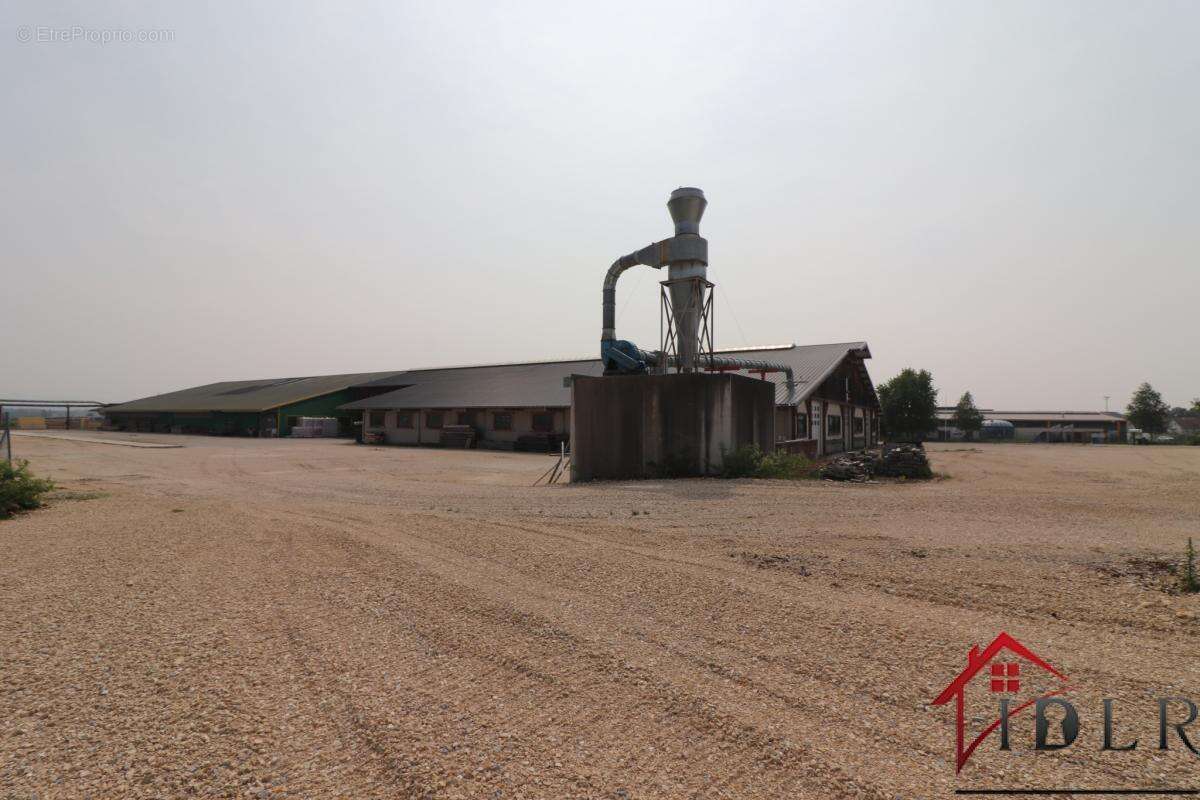 Commerce à PONTARLIER