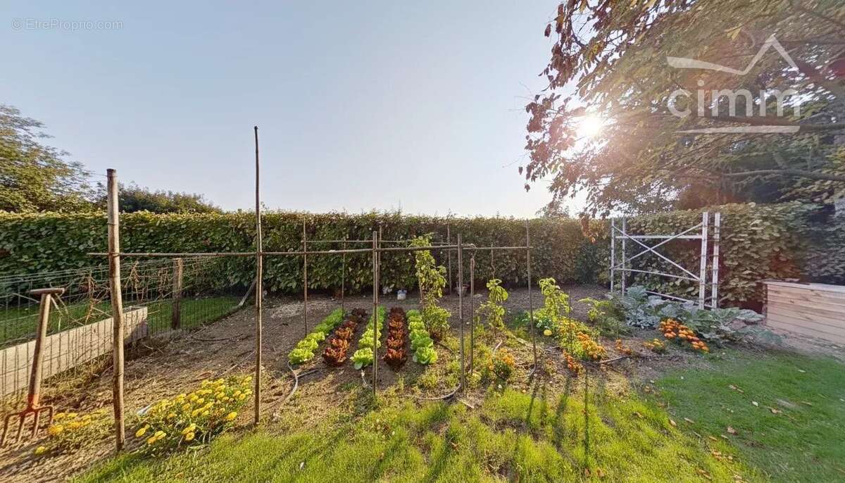 Maison à VAULX-EN-VELIN