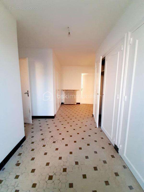 Maison à SAINT-JUNIEN