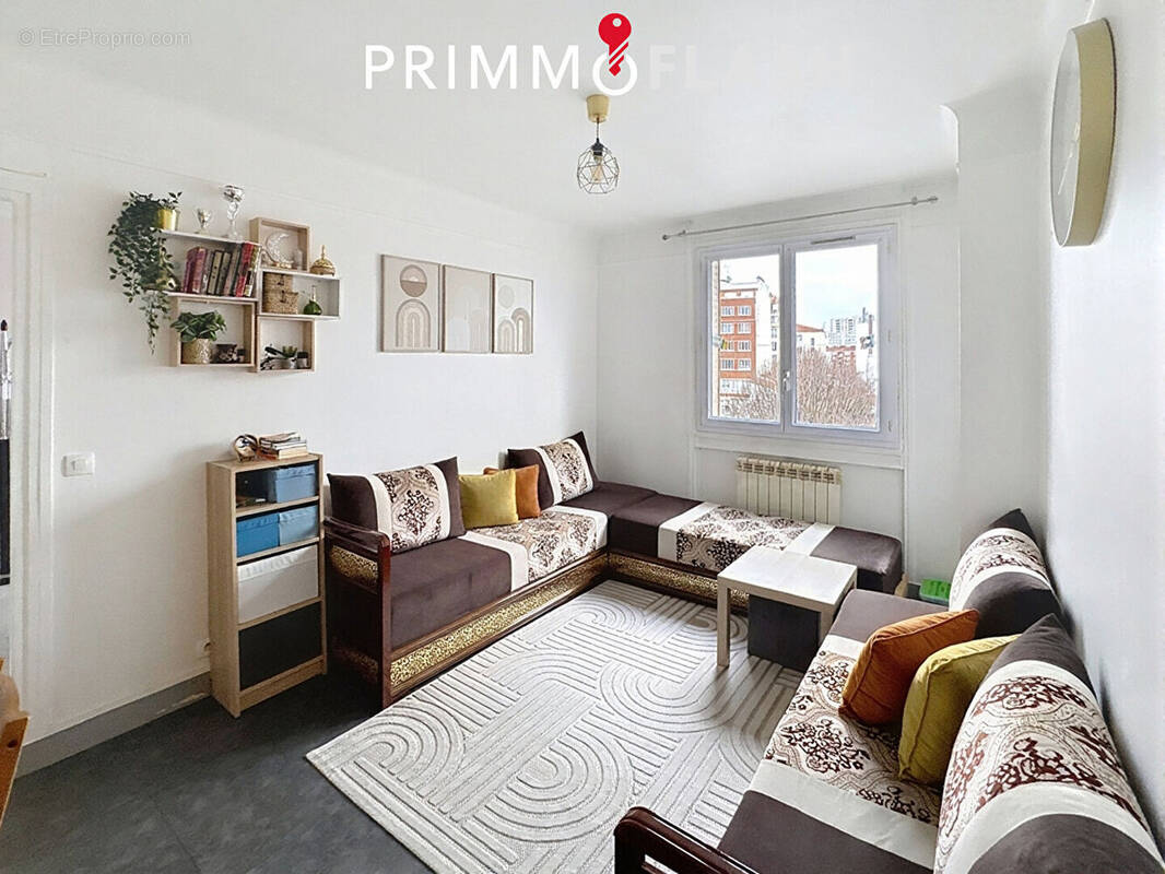 Appartement à AUBERVILLIERS