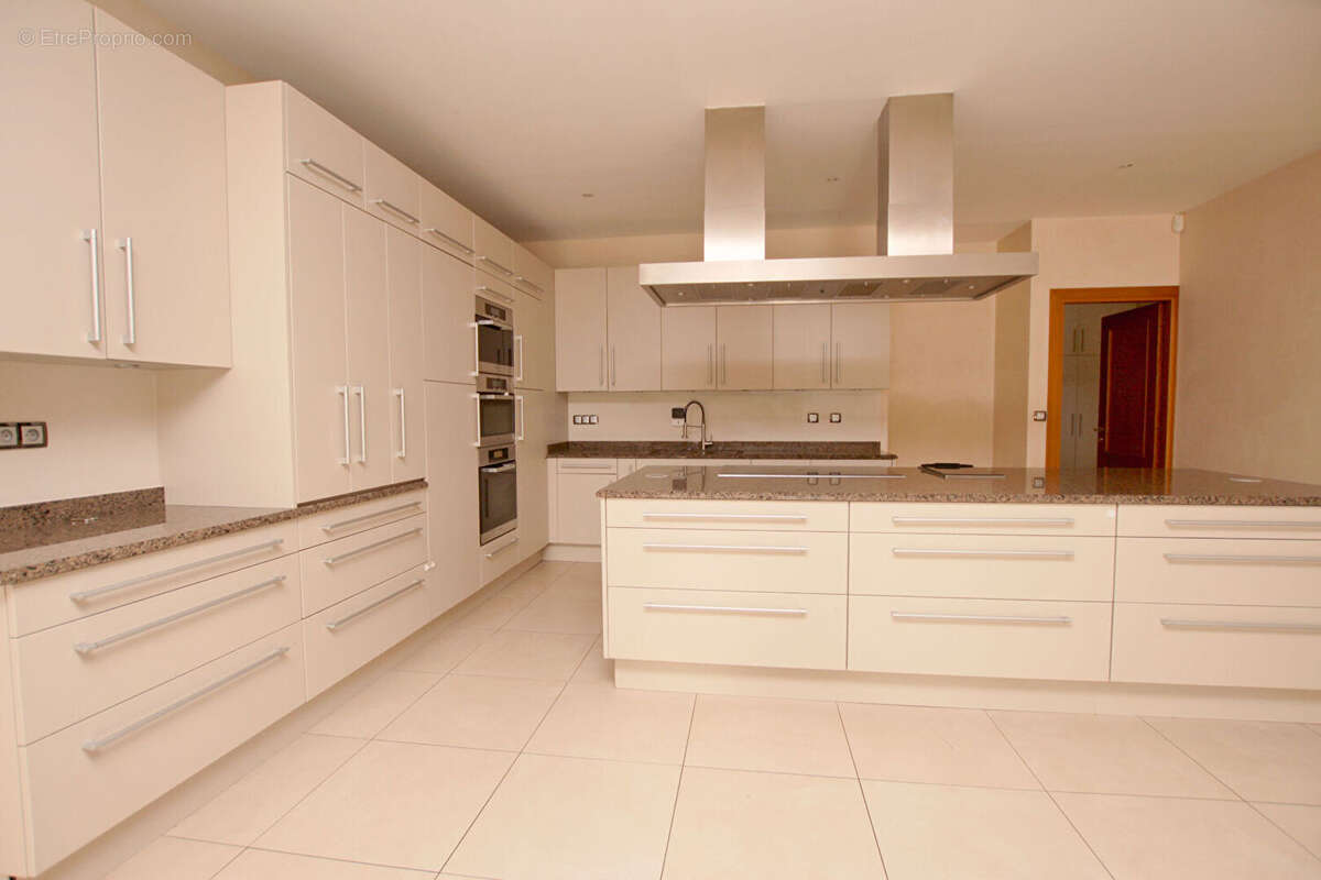 Maison à SAINT-PIERRE-DE-CHANDIEU