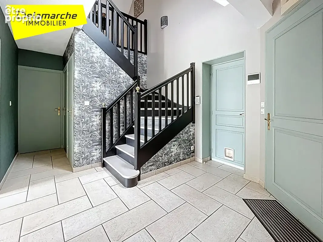 Maison Avranches (50300), proximités des commodités, 8 pièces, 5 chambres - photo 10